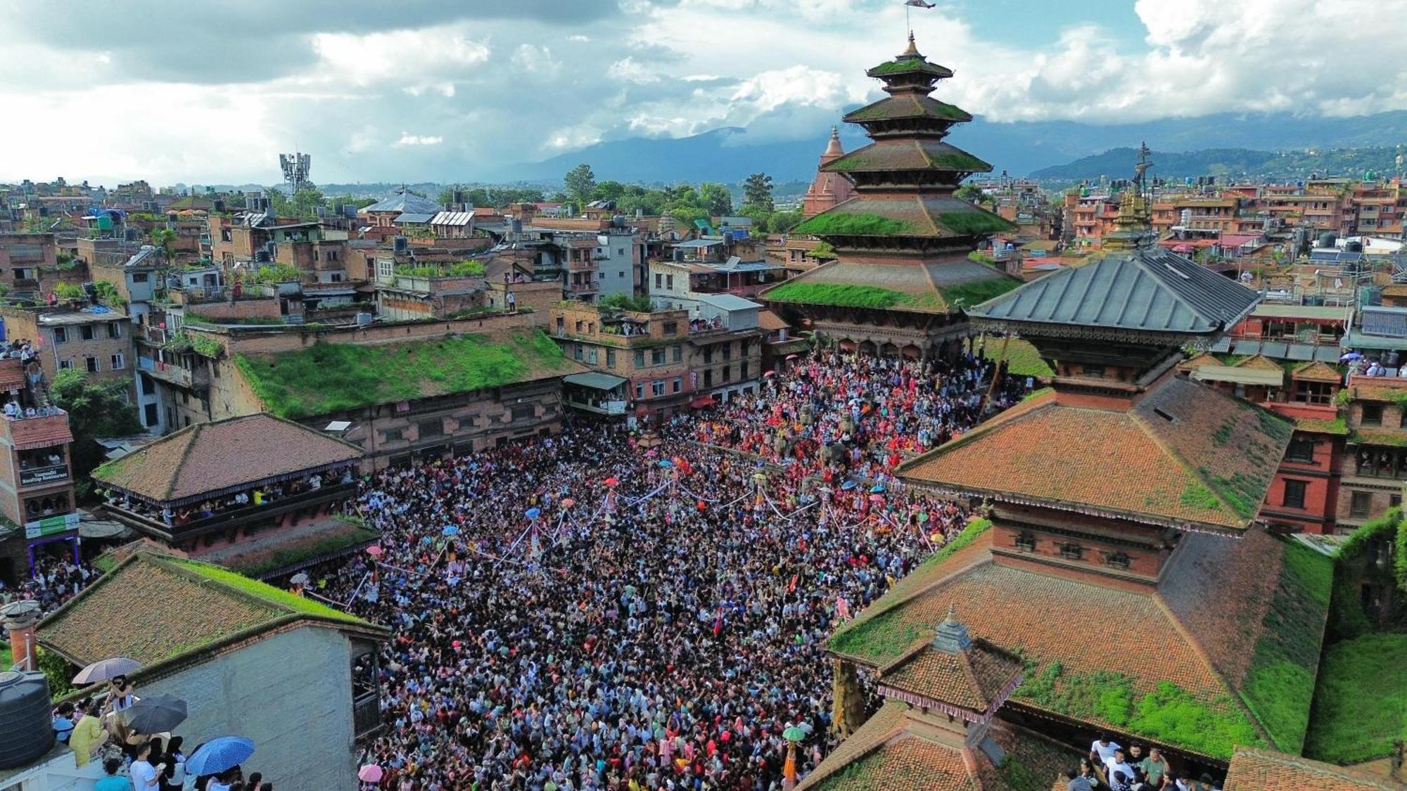 Hotel Rupakot And Rooftop Restaurant Bhaktapur Exterior photo