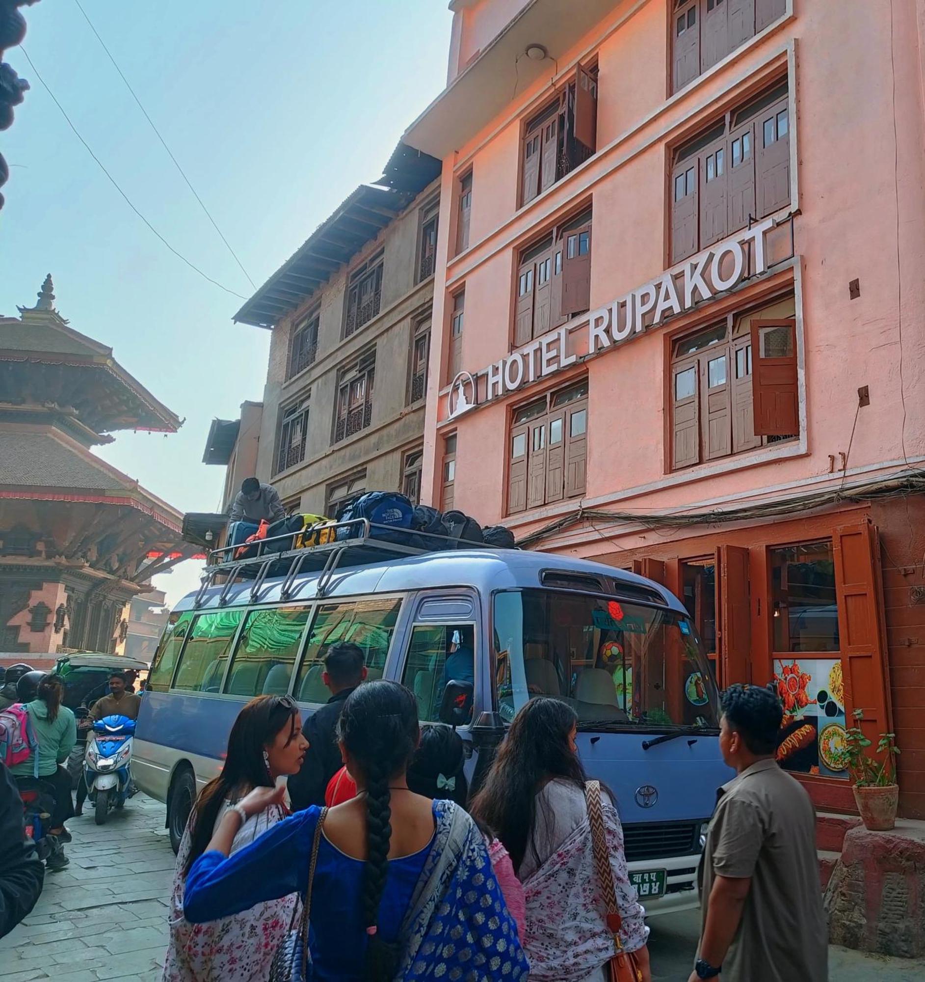 Hotel Rupakot And Rooftop Restaurant Bhaktapur Exterior photo